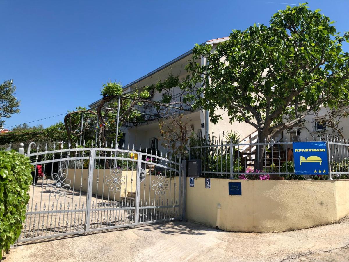טרוגיר Apartmani Area Doma מראה חיצוני תמונה