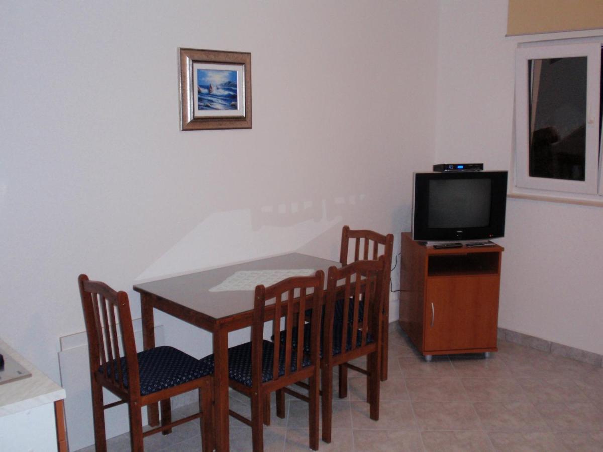 טרוגיר Apartmani Area Doma מראה חיצוני תמונה