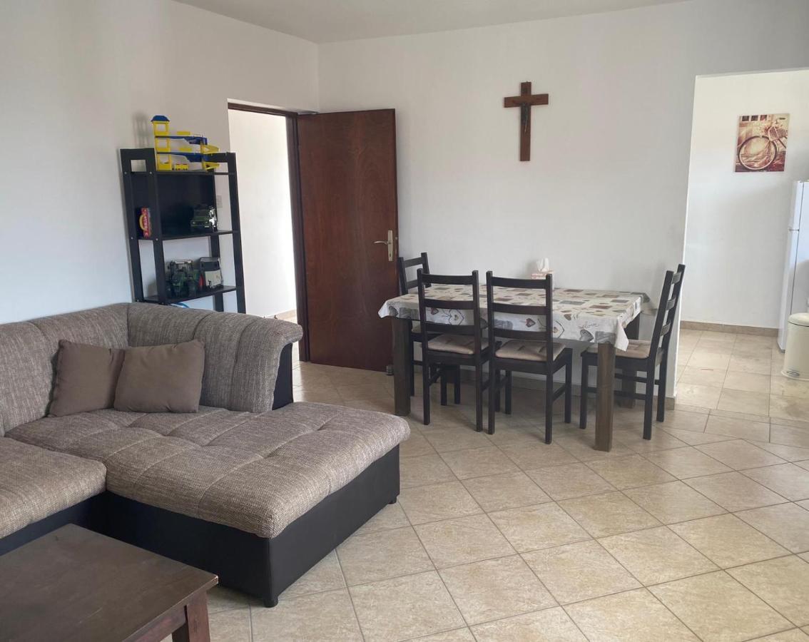 טרוגיר Apartmani Area Doma מראה חיצוני תמונה